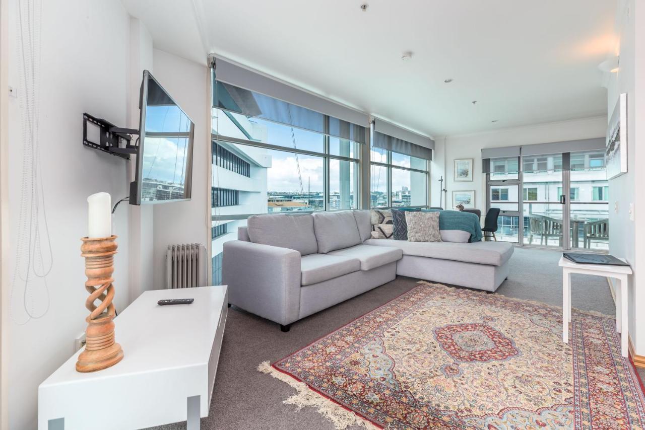 Апартаменти Stunning Waterfront Location With Huge Balcony! Окленд Екстер'єр фото
